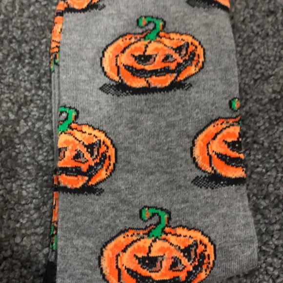 K. Bell Halloween socks pumpkin jack o lantern - Picture 2 of 5